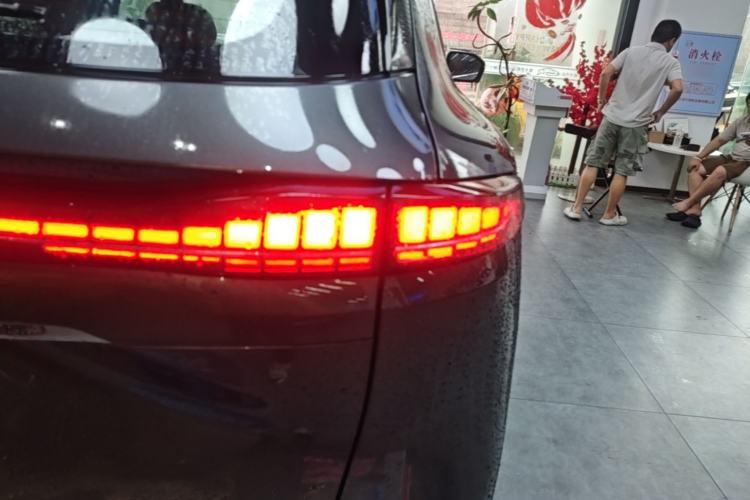 Used CHANGAN CS75 PLUS 2025 4th Generation 1.5T New Blue Whale Smart Luxury Edition Right Rear Taillight
