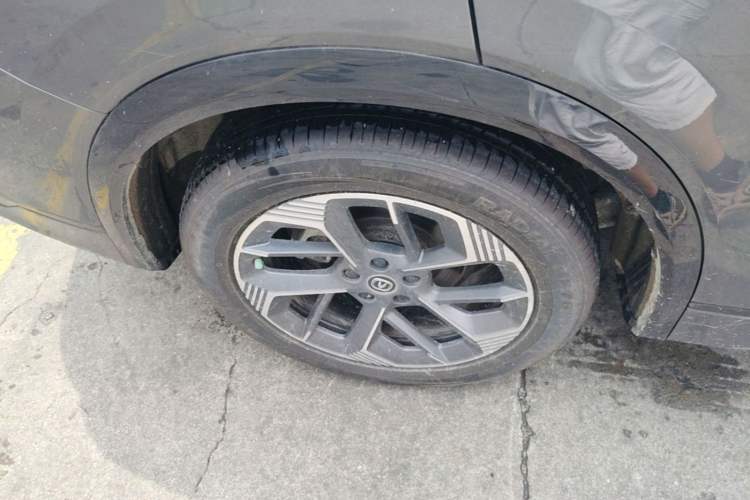 Used CHANGAN CS75 PLUS 2025 4th Generation 1.5T New Blue Whale Smart Luxury Edition Right Rear Wheel Hub