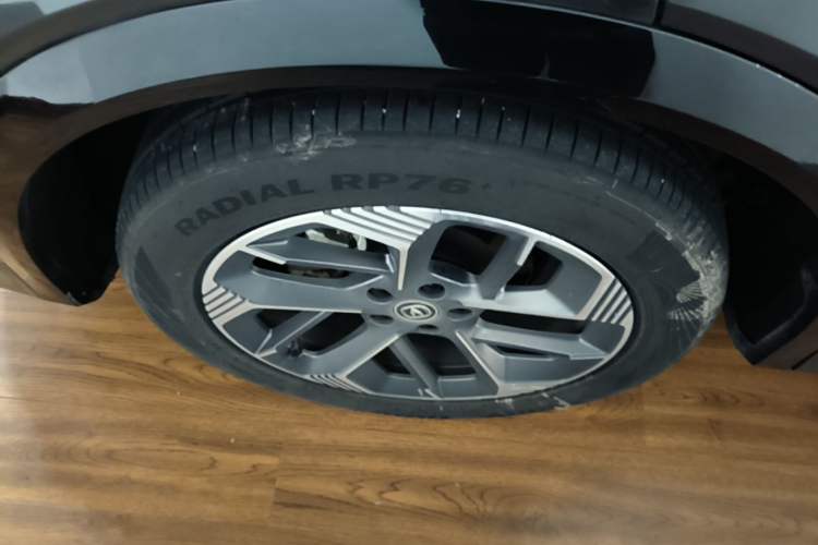 Used CHANGAN CS75 PLUS 2025 4th Generation 1.5T New Blue Whale Smart Flagship Version Right Rear Wheel Hub