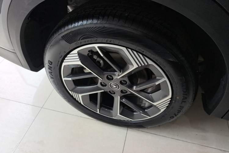 Used CHANGAN CS75 PLUS 2025 4th Generation 1.5T New Blue Whale Smart Whale Enjoyment Edition Right Rear Wheel Hub