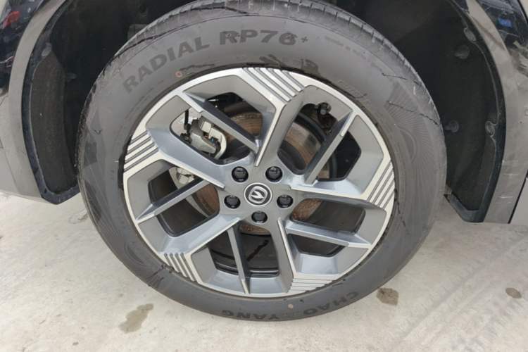 Used CHANGAN CS75 PLUS 2025 4th Generation 1.5T New Blue Whale Smart Flagship Version Right Rear Wheel Hub