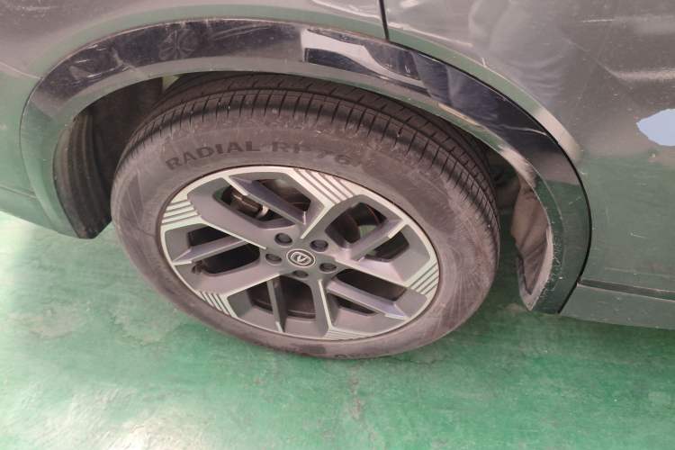 Used CHANGAN CS75 PLUS 2025 4th Generation 1.5T New Blue Whale Smart Luxury Edition Right Rear Wheel Hub
