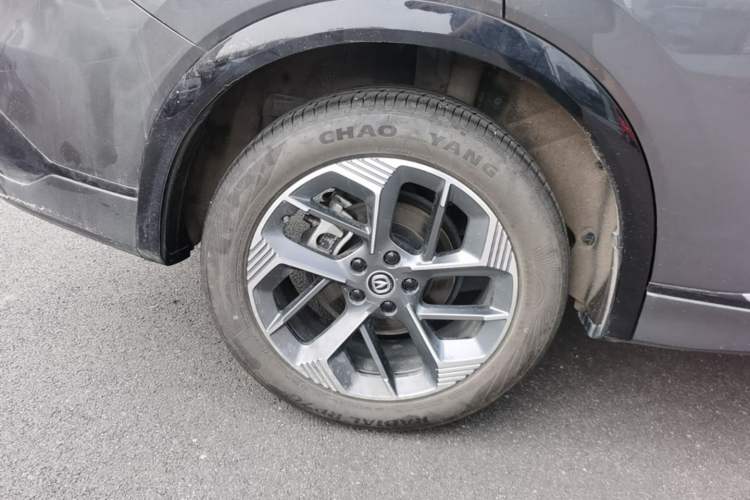 Used CHANGAN CS75 PLUS 2025 4th Generation 1.5T New Blue Whale Smart Luxury Edition Right Rear Wheel Hub
