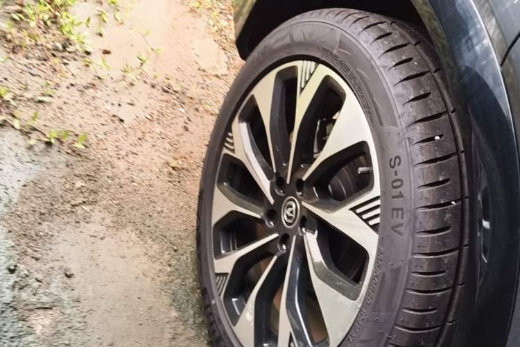 Used CHANGAN CS75 PLUS 2025 4th Generation UItra 2.0T New Blue Whale Smart Intelligent Powertrain Version Right Rear Wheel Hub