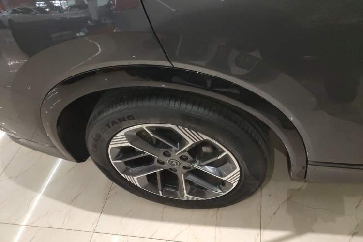Used CHANGAN CS75 PLUS 2025 4th Generation 1.5T New Blue Whale Smart Luxury Edition Right Rear Wheel Hub