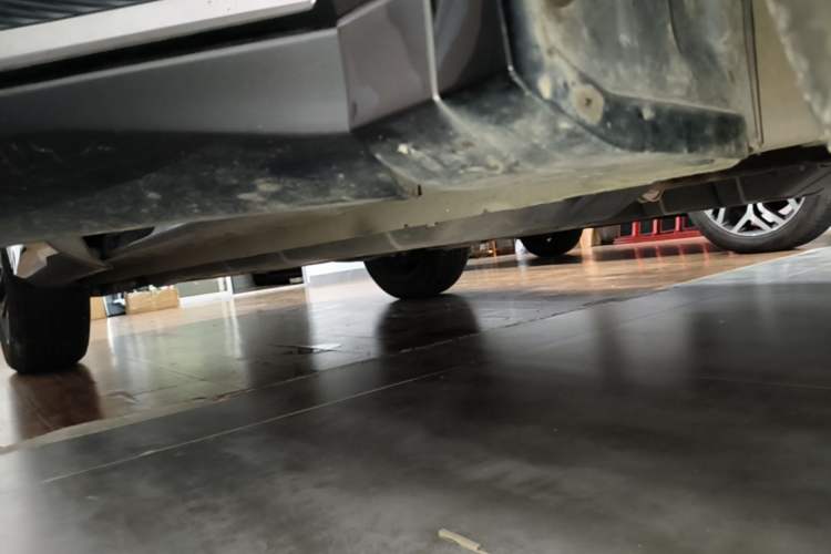 Used CHANGAN CS75 PLUS 2025 4th Generation 1.5T New Blue Whale Smart Flagship Version Right Side Sill