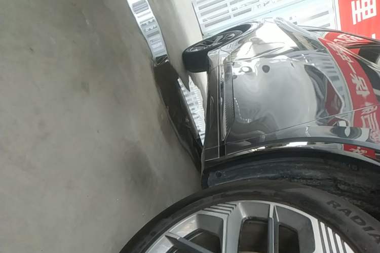 Used CHANGAN CS75 PLUS 2025 4th Generation 1.5T New Blue Whale Smart Luxury Edition Right Side Sill