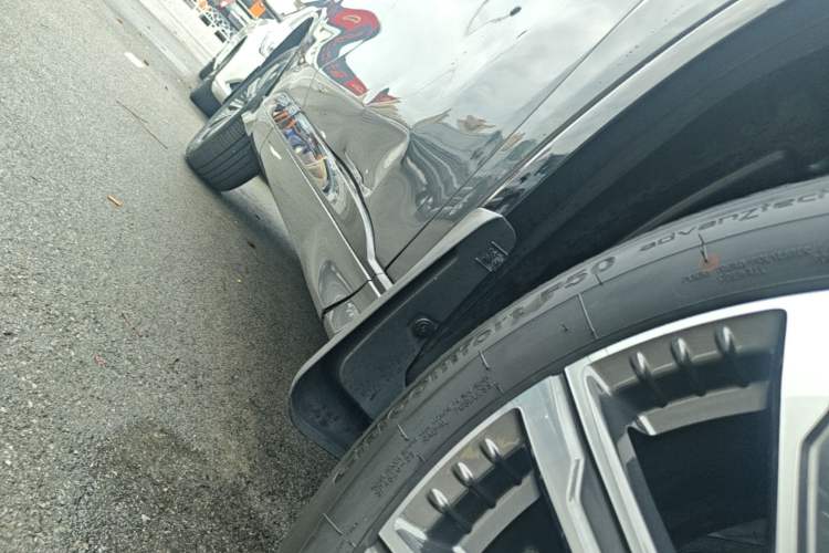 Used CHANGAN CS75 PLUS 2025 Model, 3rd Generation Champion Edition 1.5T Jinghang Version Right Side Sill