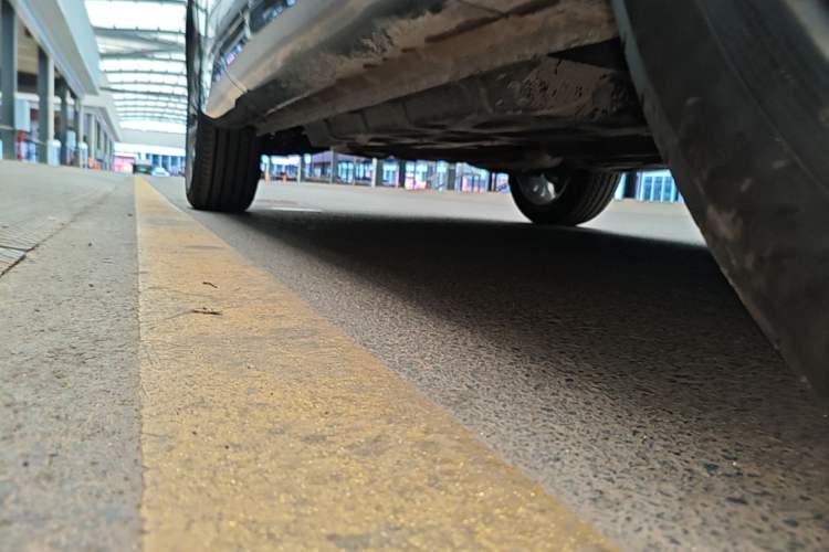Used CHANGAN CS75 PLUS 2025 4th Generation UItra 2.0T New Blue Whale Smart Intelligent Powertrain Version Right Side Sill