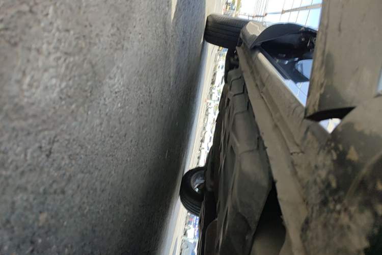 Used CHANGAN CS75 PLUS 2025 4th Generation 1.5T New Blue Whale Smart Flagship Version Right Side Sill