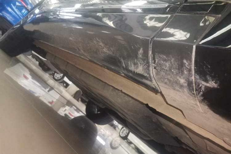 Used CHANGAN CS75 PLUS 2025 4th Generation 1.5T New Blue Whale Smart Luxury Edition Right Side Sill
