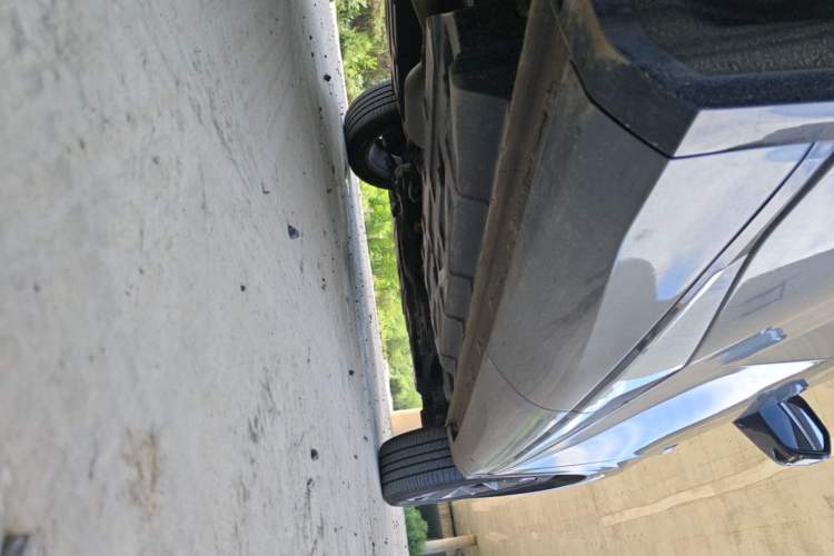 Used CHANGAN CS75 PLUS 2025 4th Generation 1.5T New Blue Whale Smart Luxury Edition Right Side Sill