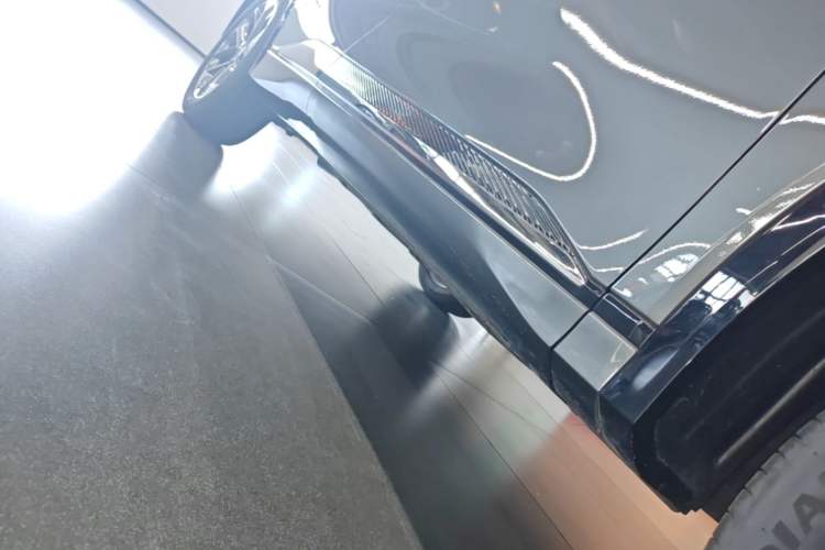 Used CHANGAN CS75 PLUS 2025 4th Generation 1.5T New Blue Whale Smart Flagship Version Right Side Sill