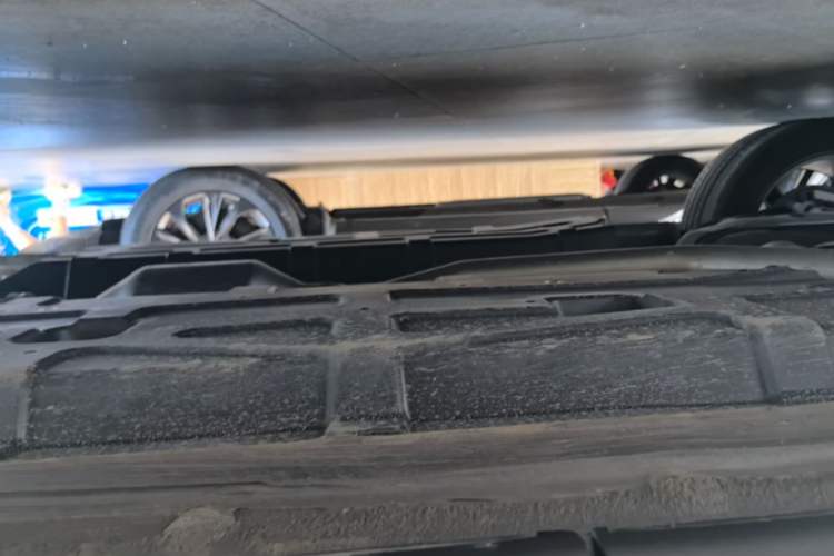 Used CHANGAN CS75 PLUS 2025 4th Generation 1.5T New Blue Whale Smart Flagship Version Right Side Sill