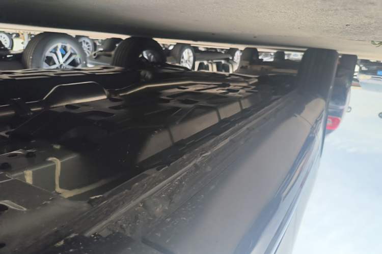 Used CHANGAN CS75 PLUS 2025 4th Generation 1.5T New Blue Whale Smart Flagship Version Right Side Sill