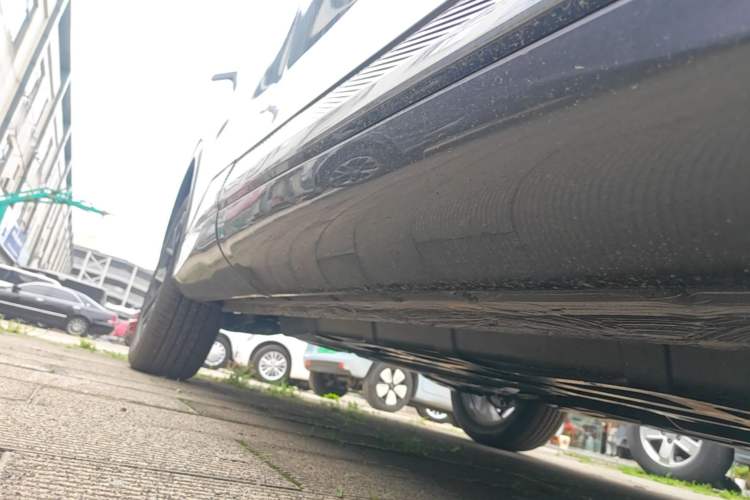 Used CHANGAN CS75 PLUS 2025 4th Generation 1.5T New Blue Whale Smart Luxury Edition Right Side Sill