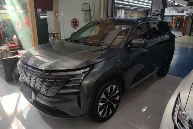 Used CHANGAN CS75 PLUS 2025 4th Generation UItra 2.0T New Blue Whale – Smart & Powerful Version