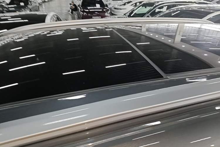 Used CHANGAN CS75 PLUS 2025 4th Generation UItra 2.0T New Blue Whale – Smart & Powerful Version Roof