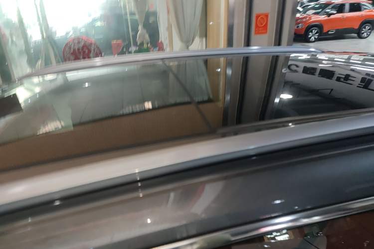 Used CHANGAN CS75 PLUS 2025 4th Generation UItra 2.0T New Blue Whale – Smart & Powerful Version Roof