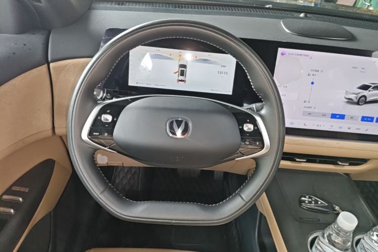 Used CHANGAN CS75 PLUS 2025 4th Generation 1.5T New Blue Whale Smart Flagship Version Steering Wheel
