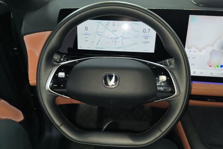 Used CHANGAN CS75 PLUS 2025 4th Generation 1.5T New Blue Whale Smart Flagship Version Steering Wheel