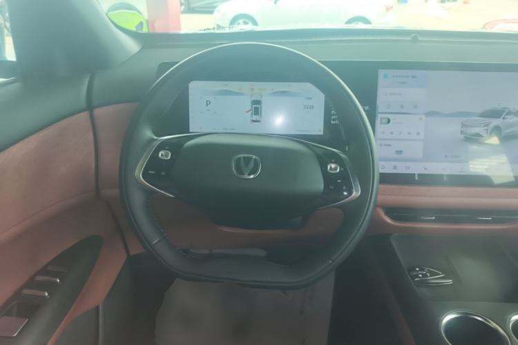 Used CHANGAN CS75 PLUS 2025 4th Generation UItra 2.0T New Blue Whale – Smart & Powerful Version Steering Wheel