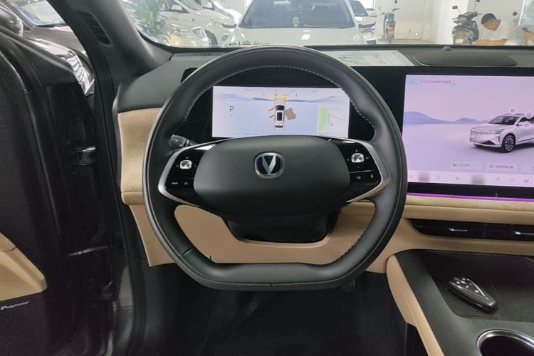 Used CHANGAN CS75 PLUS 2025 4th Generation 1.5T New Blue Whale Smart Flagship Version Steering Wheel