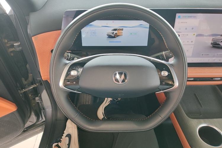 Used CHANGAN CS75 PLUS 2025 4th Generation 1.5T New Blue Whale Smart Luxury Edition Steering Wheel