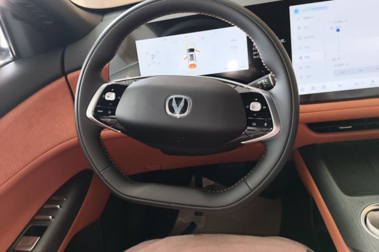 Used CHANGAN CS75 PLUS 2025 4th Generation 1.5T New Blue Whale Smart Luxury Edition Steering Wheel