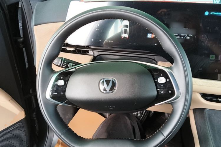 Used CHANGAN CS75 PLUS 2025 4th Generation UItra 2.0T New Blue Whale Smart Intelligent Powertrain Version Steering Wheel