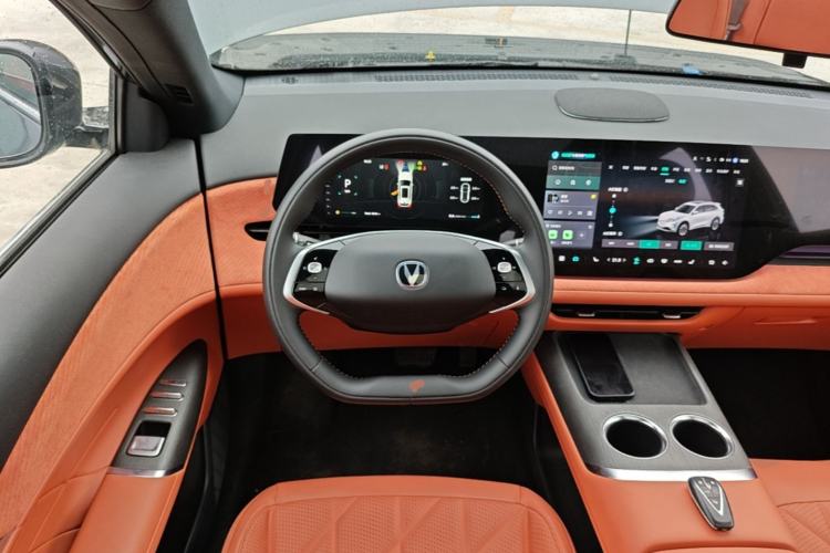 Used CHANGAN CS75 PLUS 2025 4th Generation UItra 2.0T New Blue Whale Smart Intelligent Powertrain Version Steering Wheel