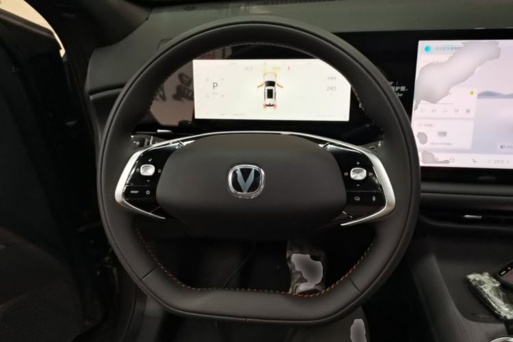 Used CHANGAN CS75 PLUS 2025 4th Generation UItra 2.0T New Blue Whale – Smart & Powerful Version Steering Wheel