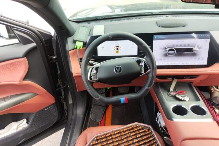 Used CHANGAN CS75 PLUS 2025 4th Generation 1.5T New Blue Whale Smart Flagship Version Steering Wheel