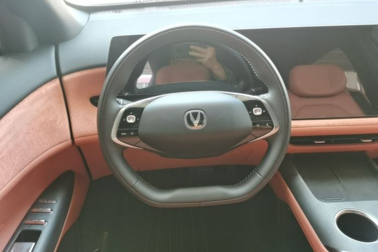 Used CHANGAN CS75 PLUS 2025 4th Generation 1.5T New Blue Whale Smart Luxury Edition Steering Wheel