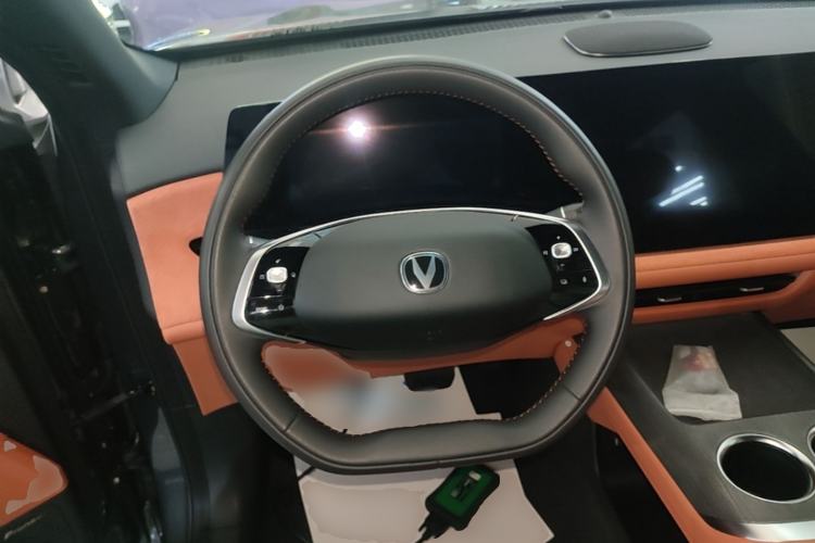 Used CHANGAN CS75 PLUS 2025 4th Generation UItra 2.0T New Blue Whale – Smart & Powerful Version Steering Wheel