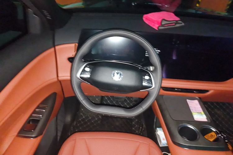 Used CHANGAN CS75 PLUS 2025 Model, 4th Generation 1.5T New Blue Whale Smart Excellence Version Steering Wheel