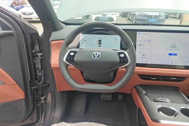 Used CHANGAN CS75 PLUS 2025 4th Generation 1.5T New Blue Whale Smart Luxury Edition Steering Wheel