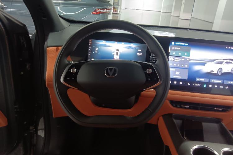 Used CHANGAN CS75 PLUS 2025 4th Generation 1.5T New Blue Whale Smart Luxury Edition Steering Wheel