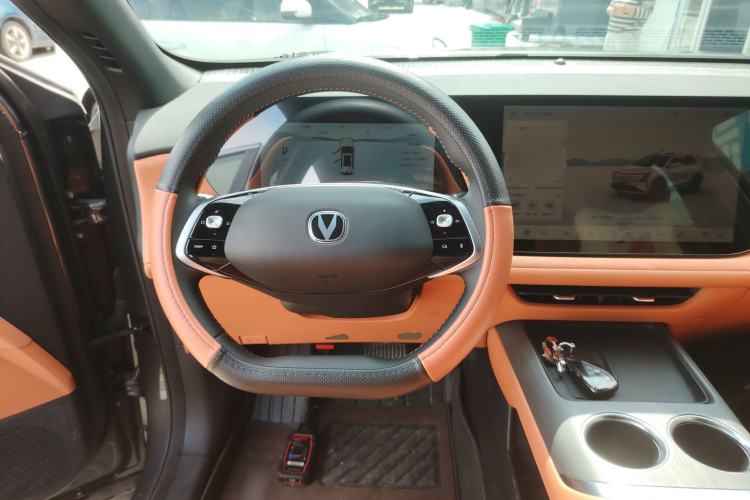 Used CHANGAN CS75 PLUS 2025 4th Generation 1.5T New Blue Whale Smart Luxury Edition Steering Wheel