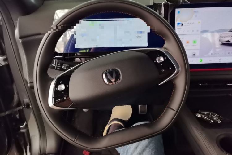 Used CHANGAN CS75 PLUS 2025 4th Generation 1.5T New Blue Whale Smart Flagship Version Steering Wheel