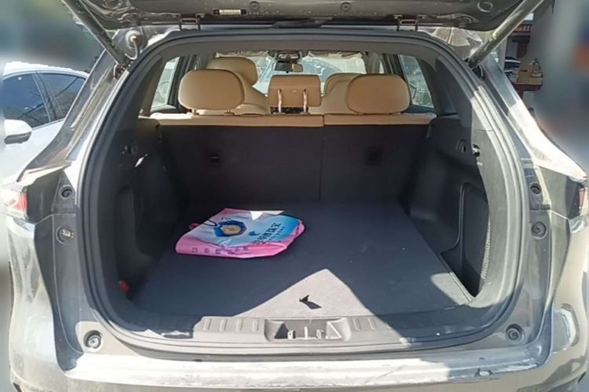 Used CHANGAN CS75 PLUS 2025 4th Generation 1.5T New Blue Whale Smart Flagship Version Trunk
