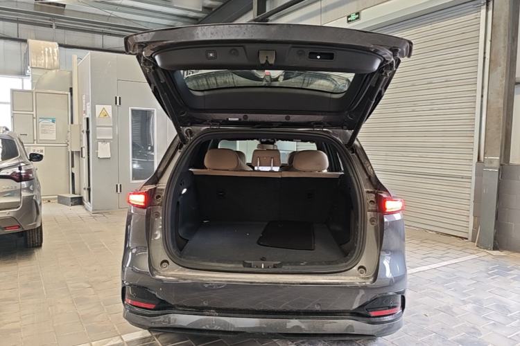 Used CHANGAN CS75 PLUS 2025 4th Generation 1.5T New Blue Whale Smart Luxury Edition Trunk