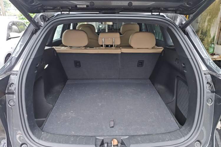 Used CHANGAN CS75 PLUS 2025 4th Generation 1.5T New Blue Whale Smart Flagship Version Trunk