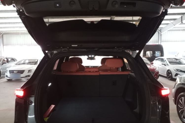 Used CHANGAN CS75 PLUS 2025 4th Generation 1.5T New Blue Whale Smart Flagship Version Trunk