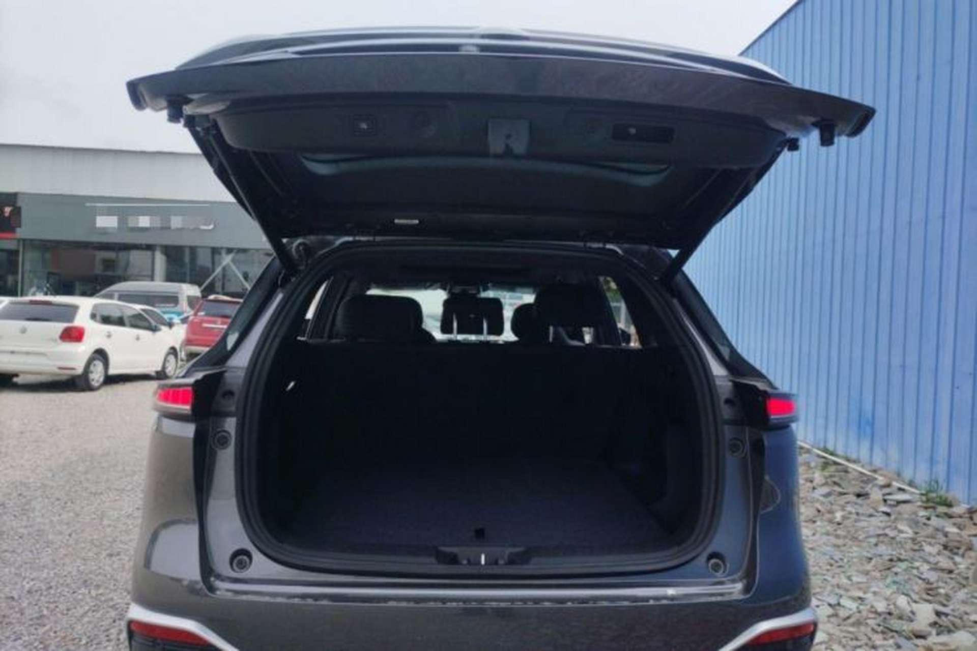 Used CHANGAN CS75 PLUS 2025 4th Generation UItra 2.0T New Blue Whale – Smart & Powerful Version Trunk