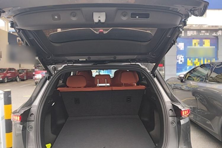 Used CHANGAN CS75 PLUS 2025 4th Generation 1.5T New Blue Whale Smart Luxury Edition Trunk