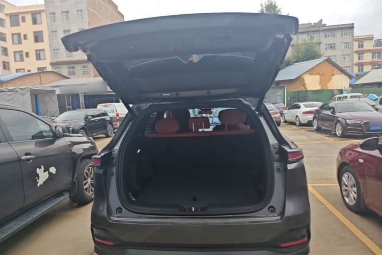 Used CHANGAN CS75 PLUS 2025 4th Generation 1.5T New Blue Whale Smart Luxury Edition Trunk