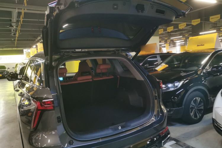 Used CHANGAN CS75 PLUS 2025 Model, 3rd Generation Champion Edition 1.5T Jinghang Version Trunk