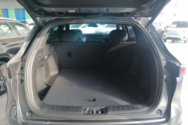 Used CHANGAN CS75 PLUS 2025 4th Generation 1.5T New Blue Whale Smart Luxury Edition Trunk