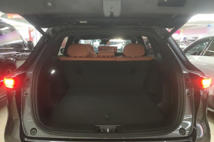 Used CHANGAN CS75 PLUS 2025 4th Generation 1.5T New Blue Whale Smart Luxury Edition Trunk